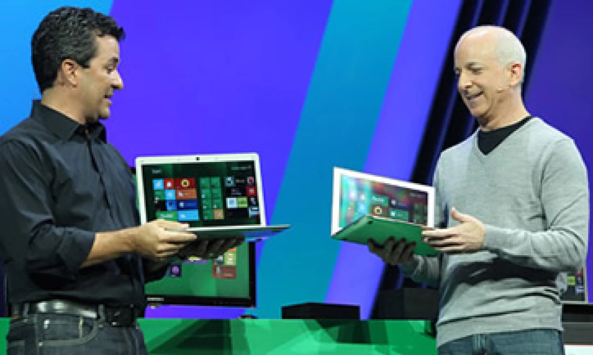Windows 8 podría ser el puente entre dos mundos, el móvil y el de escritorio. (Foto: Cortesía CNNMoney)