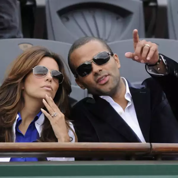 EVA LONGORIA. Aunque a la actriz de `Desperate Housewives´ ya se le acabó el amor por Tony Parker, jugador de básquetbol de los San Antonio Spurs y su aún esposo, lo cierto es que durante los tres años que estuvieron juntos no hacían más que derramar miel.