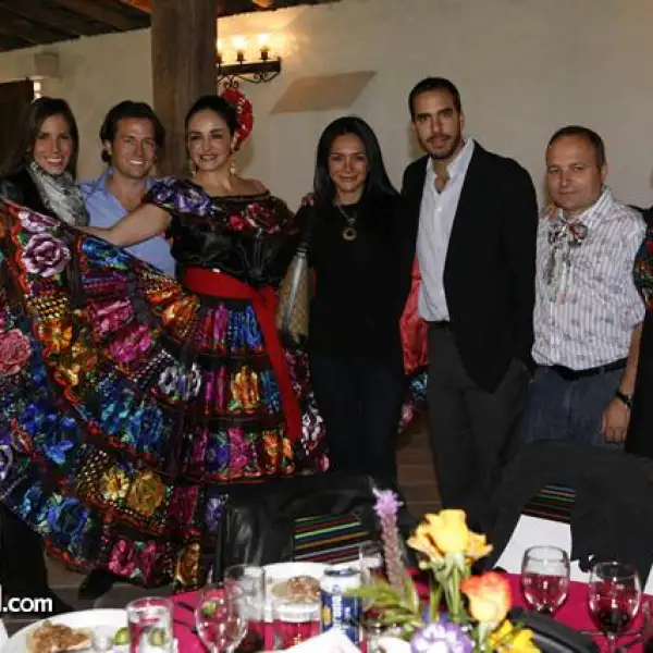 Ivette Ortiz de Wichtendah,Eduardo Wichtendahl Palazuelos,Coco,Michelle González,Gabriel Mendez,Luis Blanco,Marta Salazár