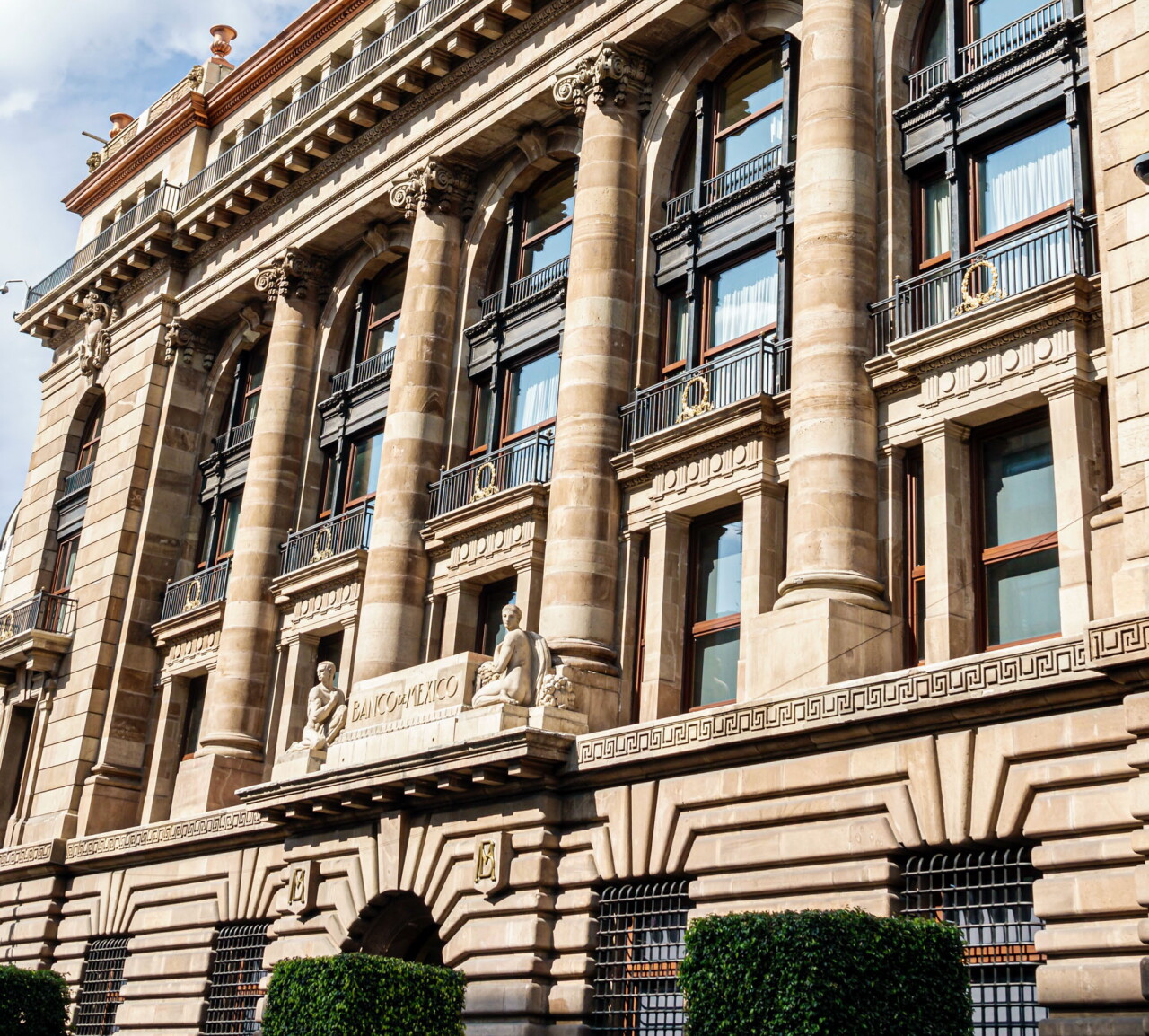 Por cuarta vez consecutiva, Banxico mantiene la tasa de interés de referencia en 6.5%