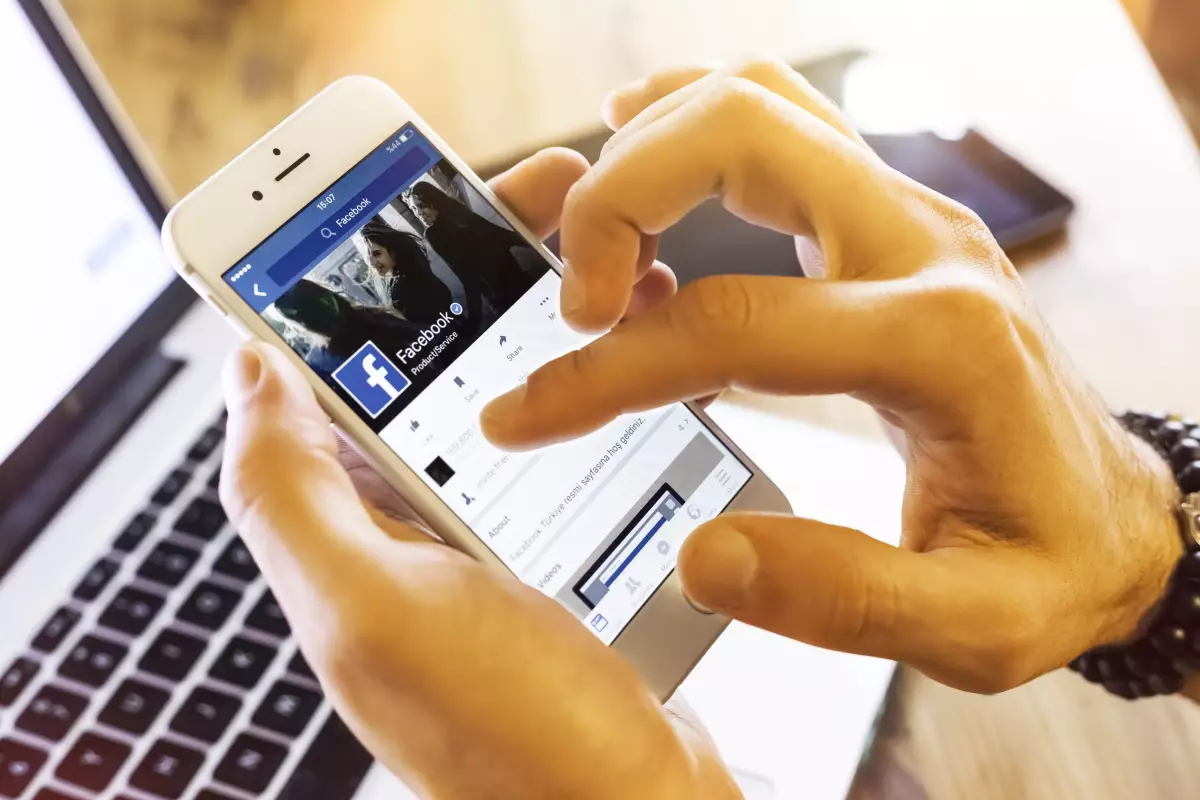 Facebook ayuda en causas sociales