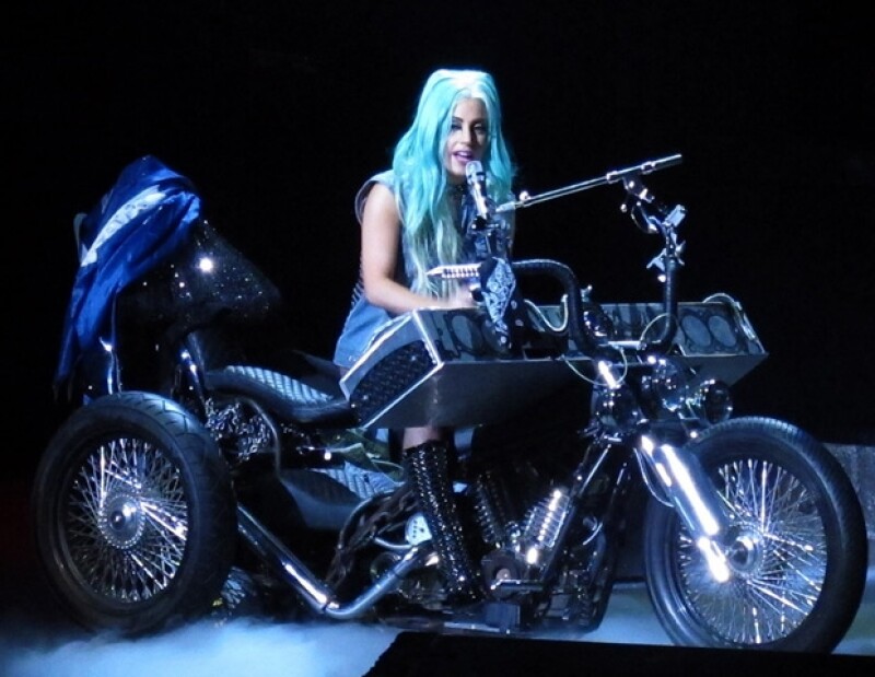 Lady Gaga soprenderá a sus fans mexicanos.