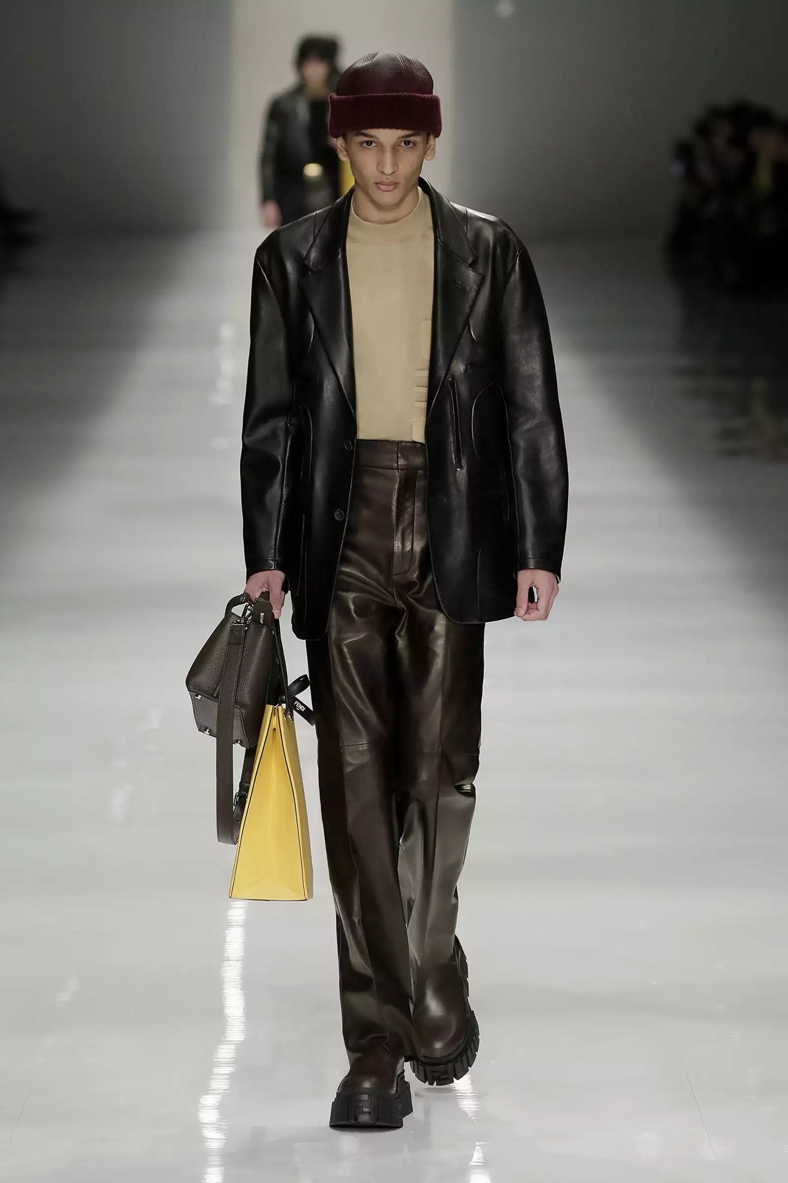 01_FENDI _MAN_FW_20_21.JPG