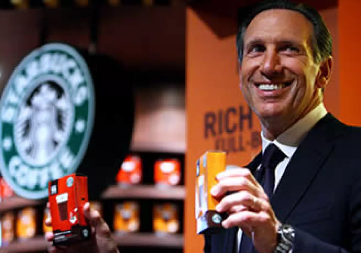 Starbucks ha puesto en marcha su línea de café instantáneo VIA para obtener más ventas por fuera de sus locales. (Foto: Cortesía Fortune)
