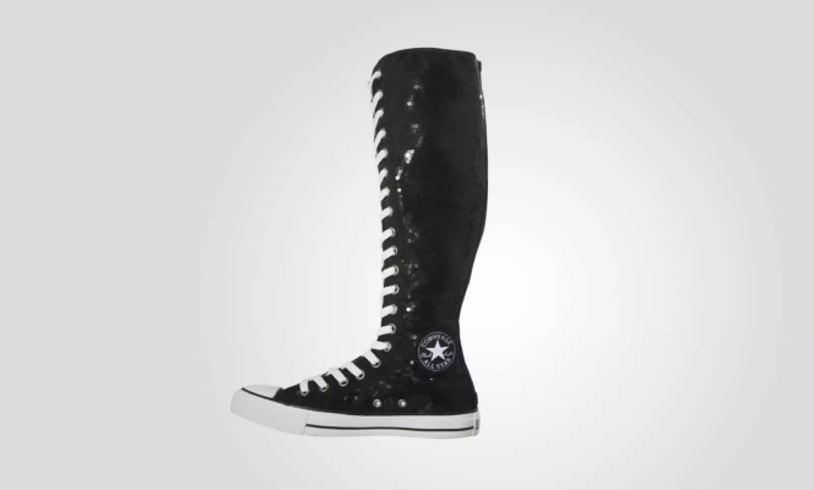 Estas botas están disponibles en las boutiques de la firma en México.