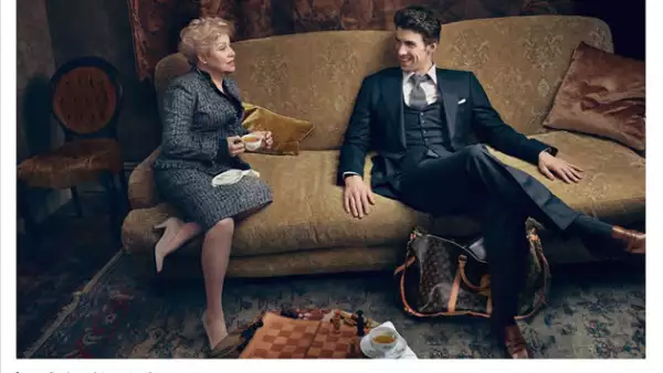 El mundo del deporte también se sumó a la campaña. Los deportistas Larisa Latynina y Michael Phelps posaron juntos para la firma.