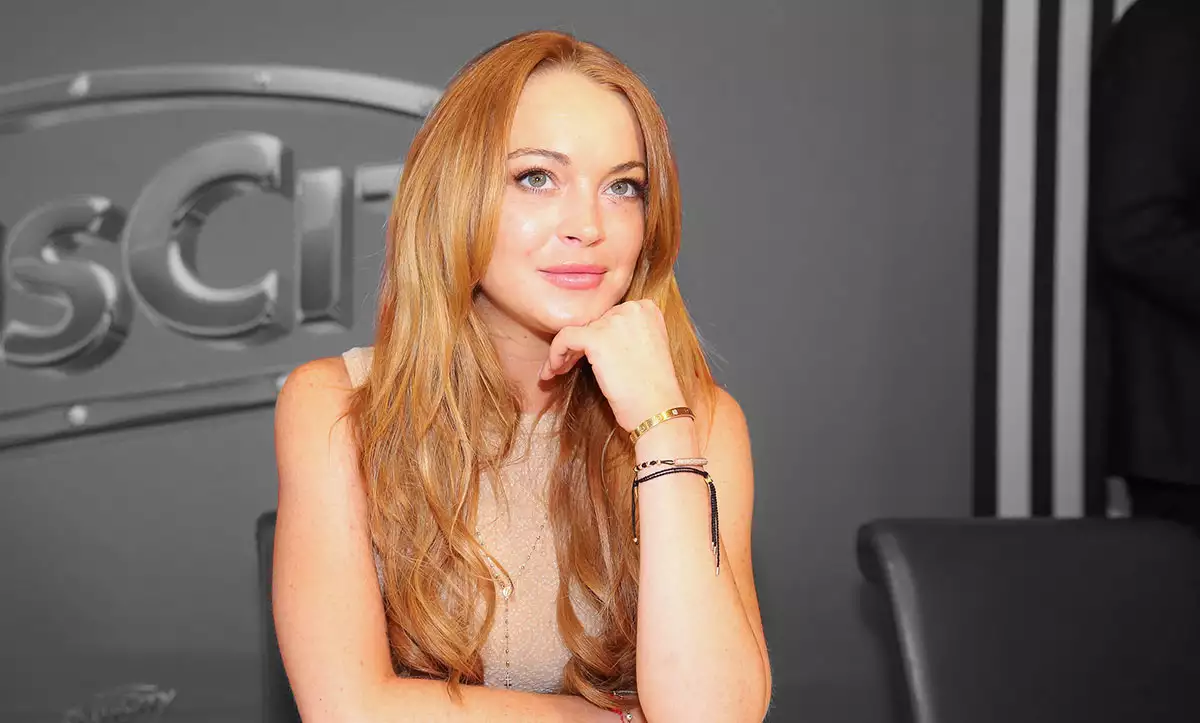Lindsay-Lohan-bailando-video