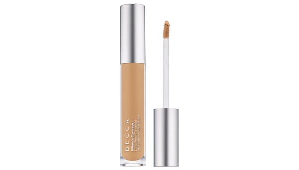 makeup secrets-maquillaje-blush-base-face mist-corrector-lipstick-becca