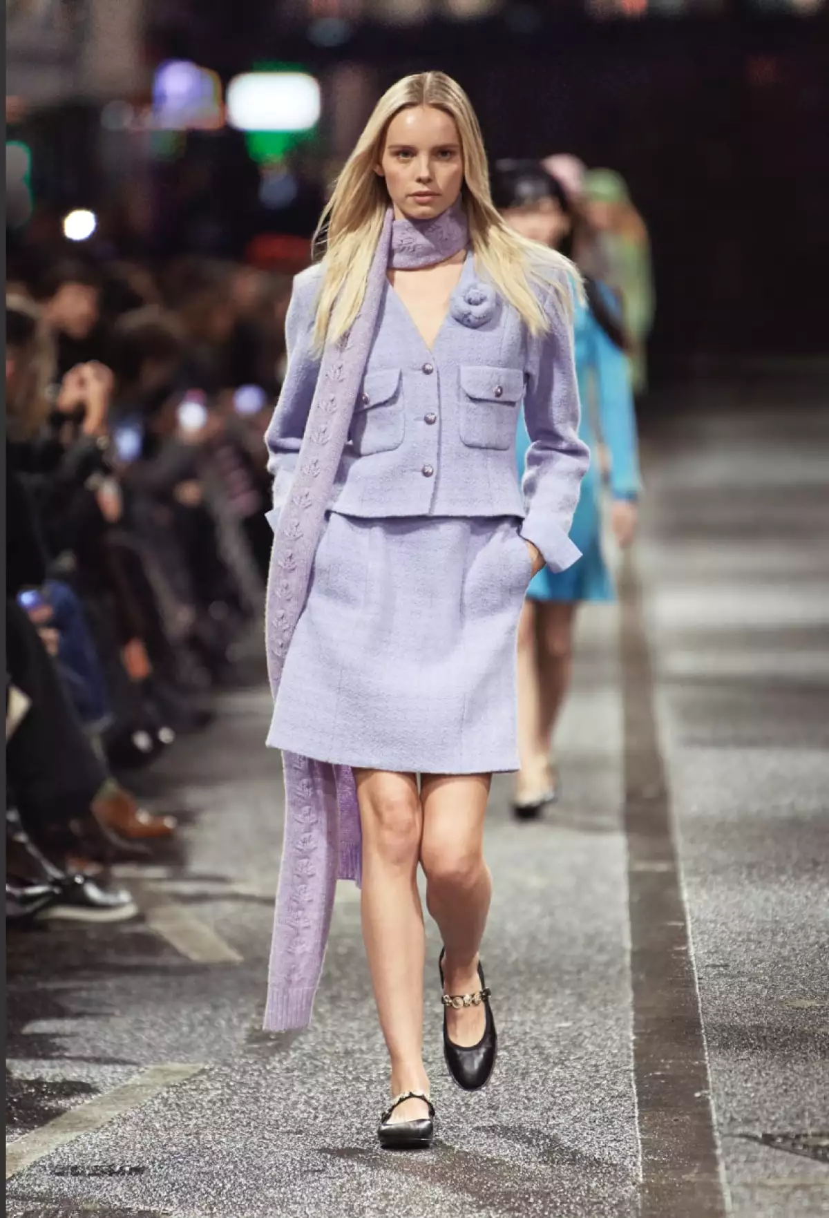 Chanel Métiers d’Art en Mánchester es una oda al tweed, la sastrería y la música