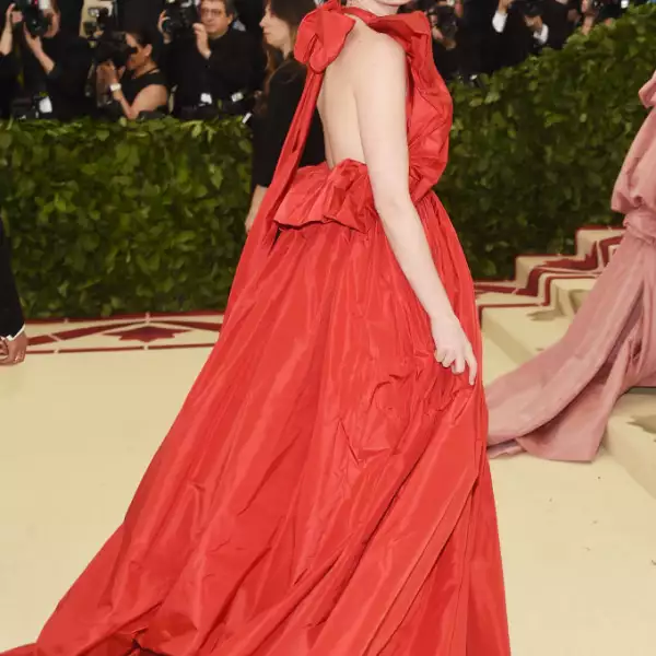 Anne Hathaway