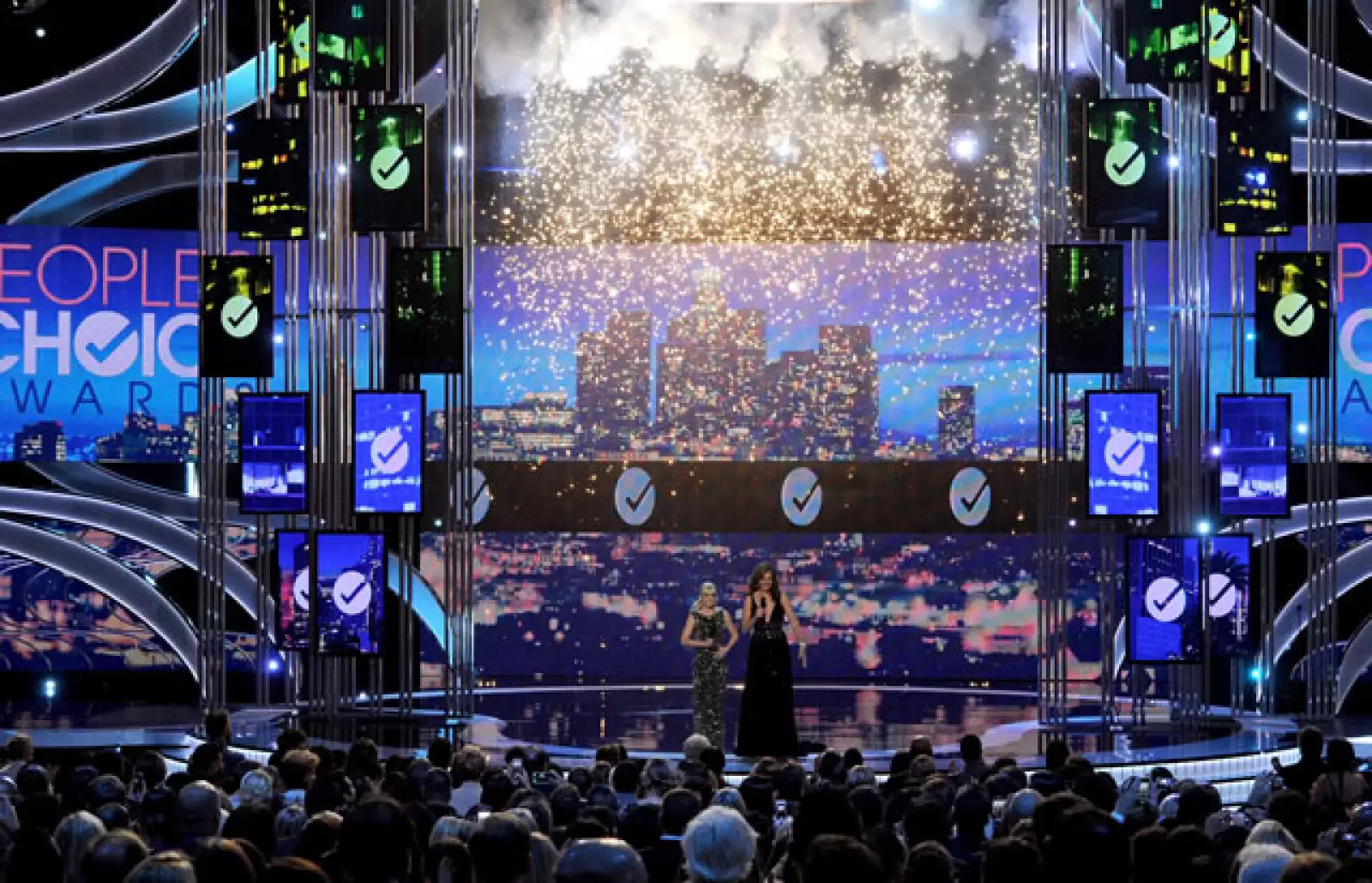 Así lucía el escenario del Nokia Theater de Los Ángeles.