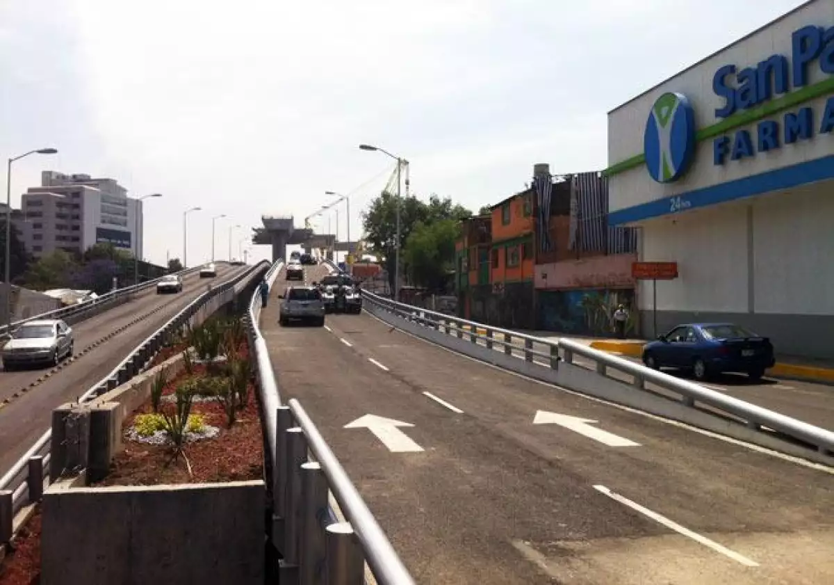 Autopista Urbana Poniente 7