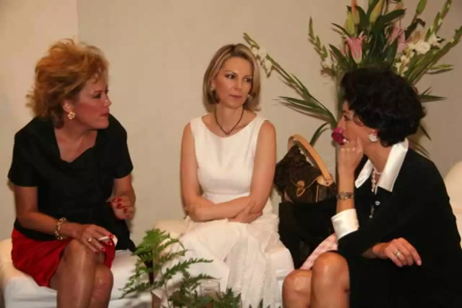 Premio Anáhuac a Laura Barrera Fortoul (Directora General DIF Edo. de México)