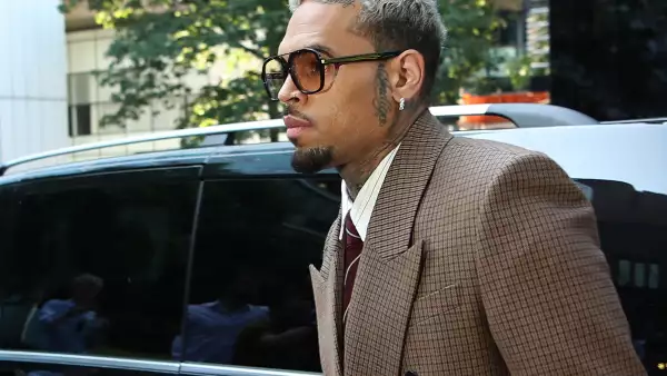 acusado de agresion, chris brown se declara inocent de dos nuevos cargos