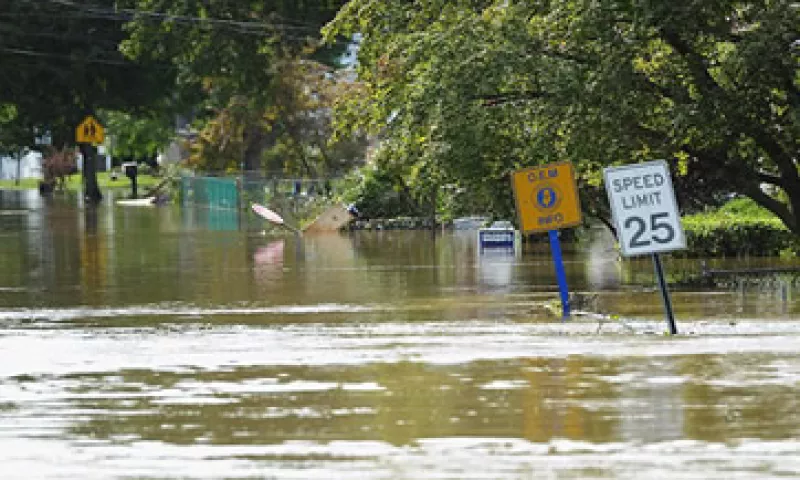 263 caminos y puentes fueron dañados o destruidos por el huracán Irene. (Foto: Cortesía CNNMoney)