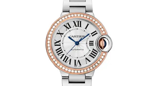 El reloj Ballon Bleu de Cartier con oro rosa de 18 quilates y diamantes la enamorará.