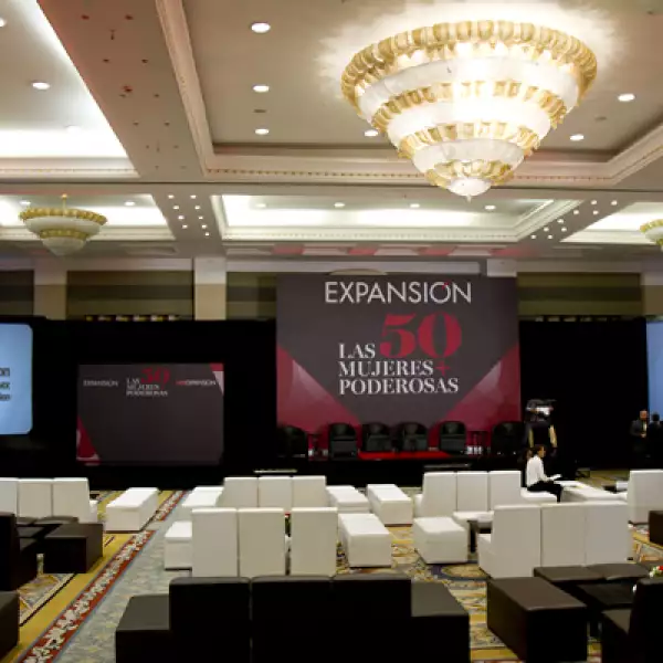 El 23 de agosto de 2012 se realizó el evento de Las 50 mujeres más poderosas de México, el ranking de la revista Expansión. Con la participación de la primera dama, Margarita Zavala, se presentó el panel La empresas como generadora de mujeres poderosas.