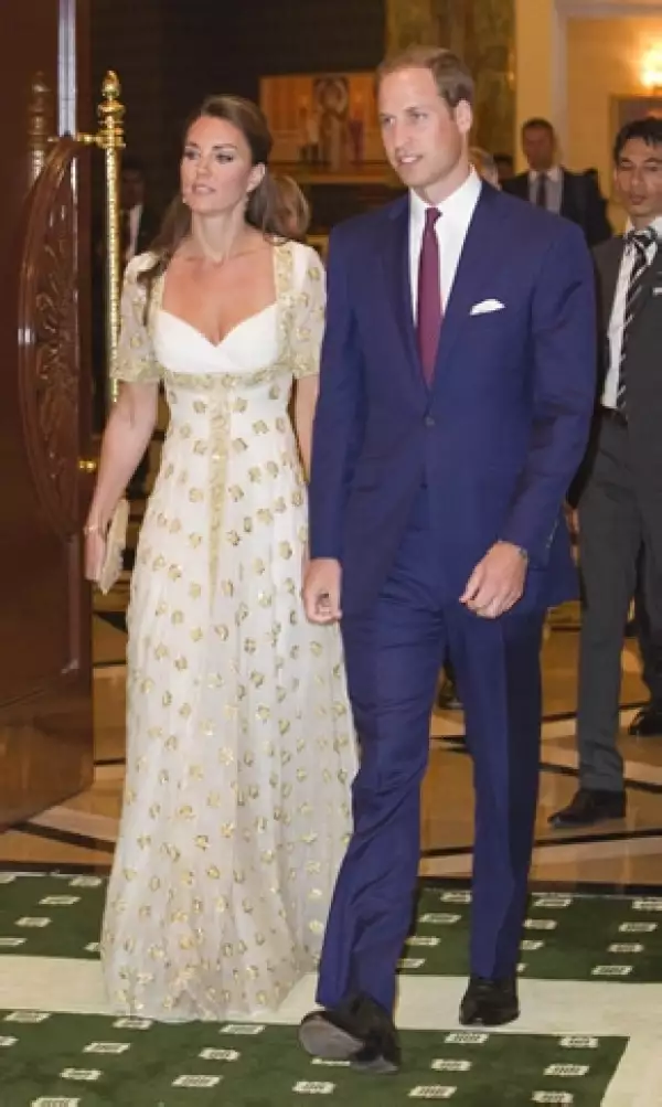 Kate y Guillermo recibieron regalos de los reyes de Malasia.