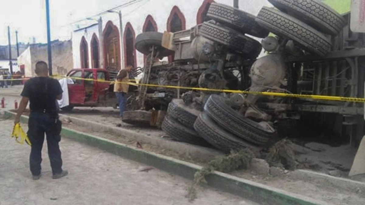 El camión de volteo que arrolló a decenas de personas este miércoles al norte de Zacatecas