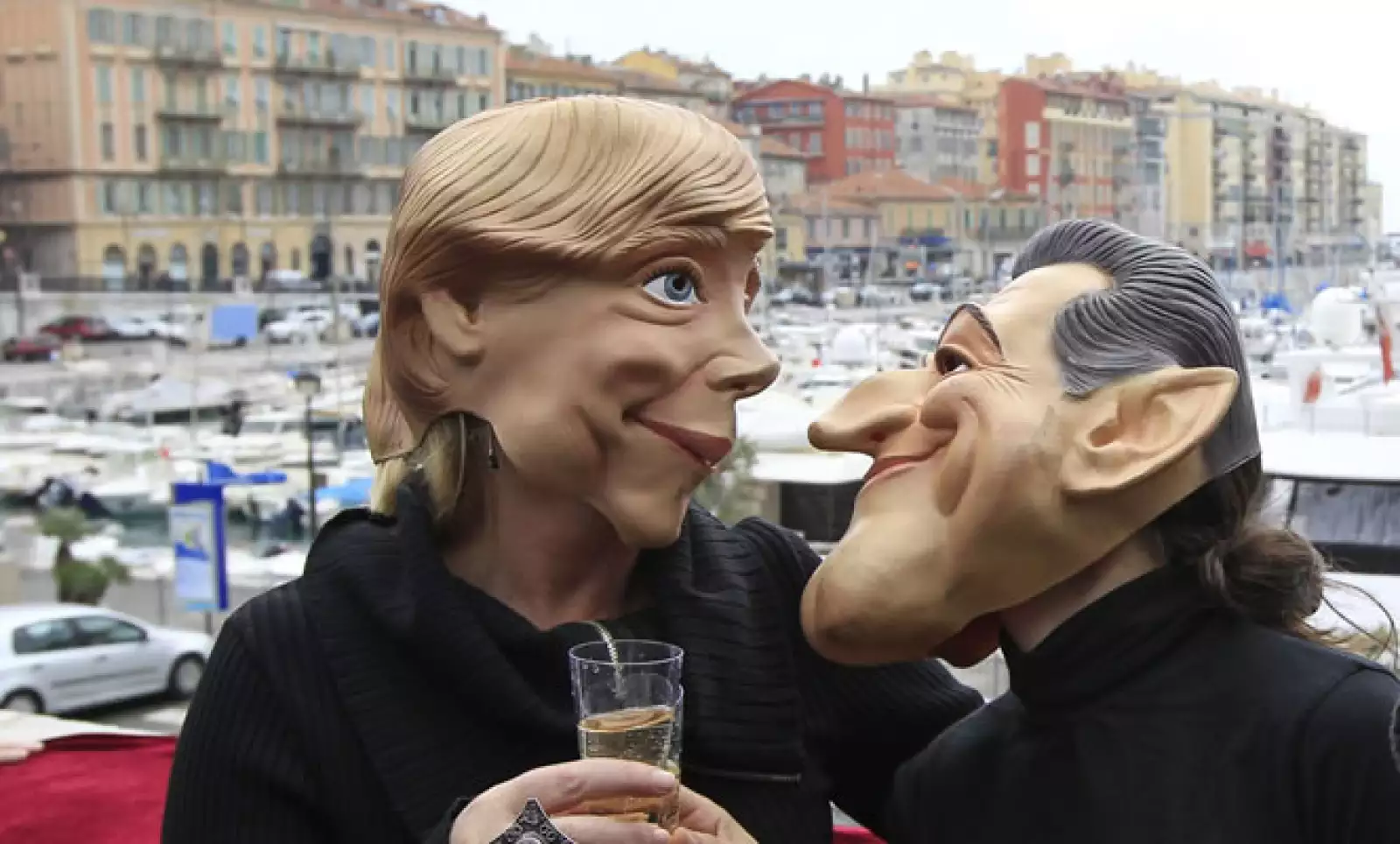 Los manifestantes exigen que se otorguen más recursos para el desarrollo.