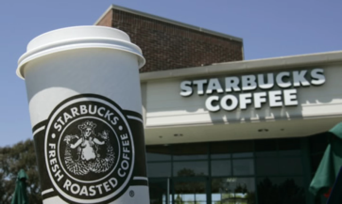 Alsea es la operadora de la cadena de cafeterías Starbucks en México. (Foto: AP)