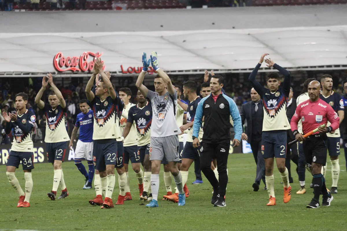 Santiago Baños América