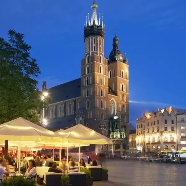 GALE. Varsovia Polonia