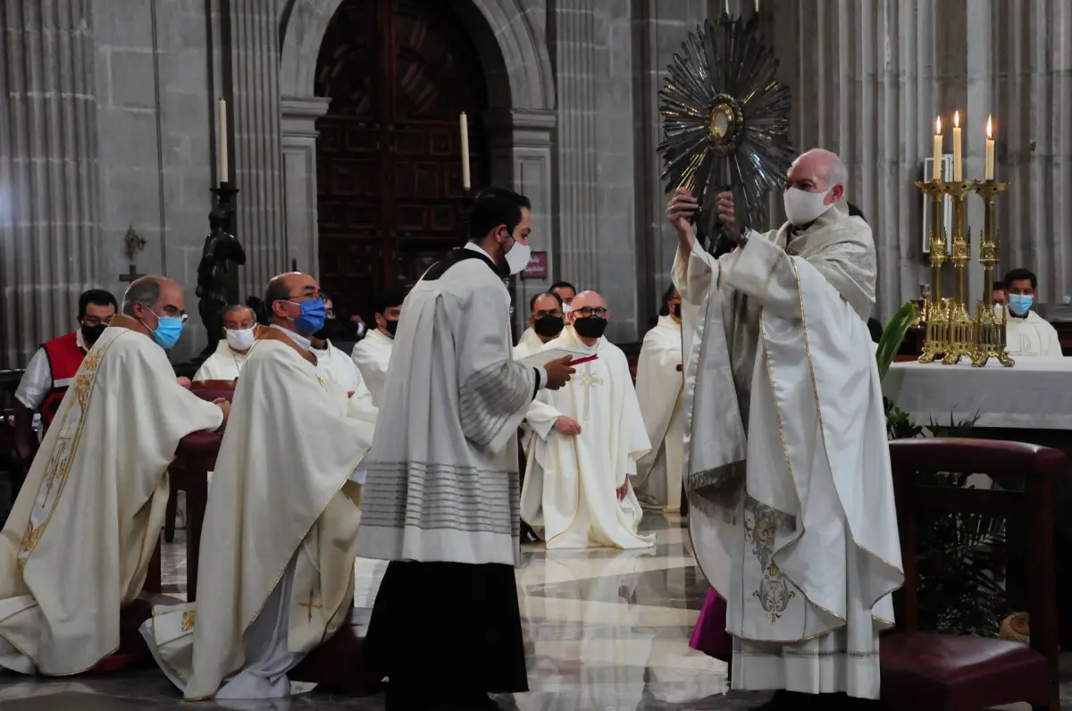 Carlos Aguiar, durante la celebración de la misa de Jueves de Corpus.