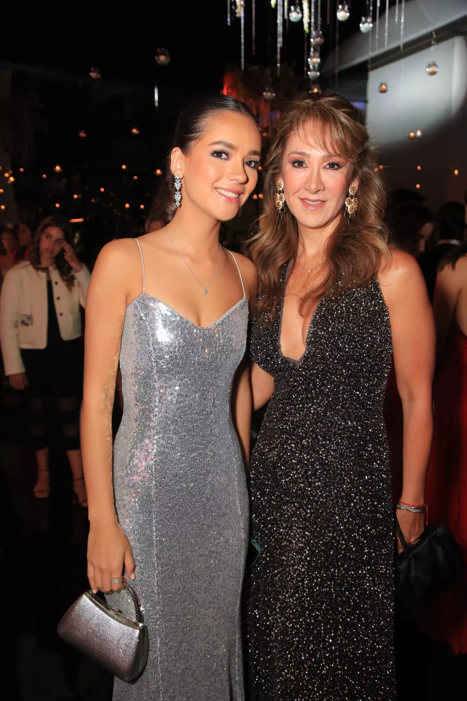 Lorea Gómez del Campo y Nuria Marroquín