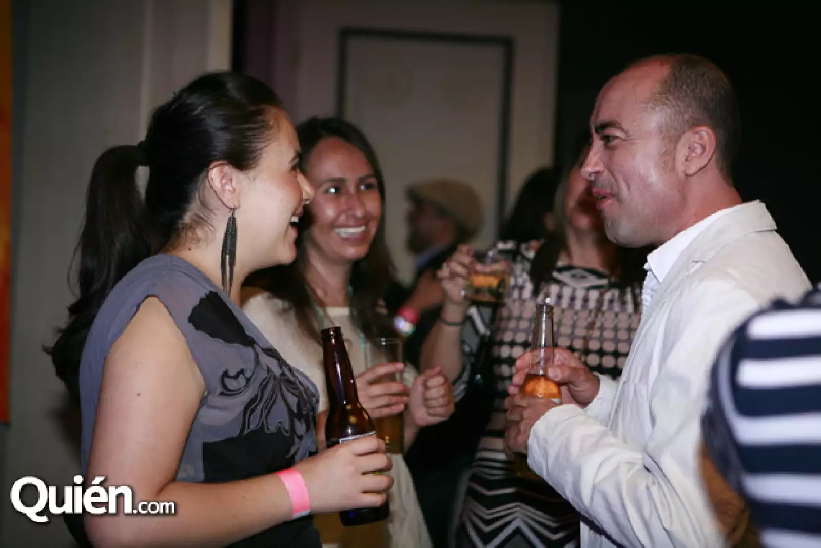 Alondra Cervantes,Alejandra Hussey,Roberto McLendon
