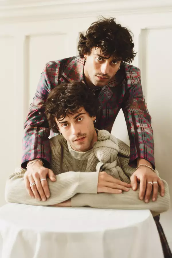 Aaron Elle19714.jpg