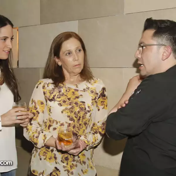 Marircuz Sánchez,Maricruz Ortíz,José Ramón Castillo