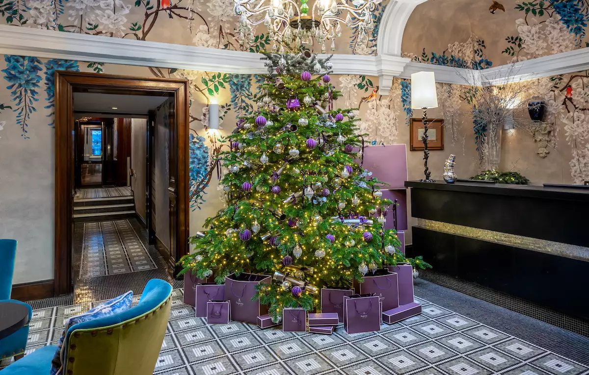 Browns_Hotel_x_Asprey_Tree.jpeg
