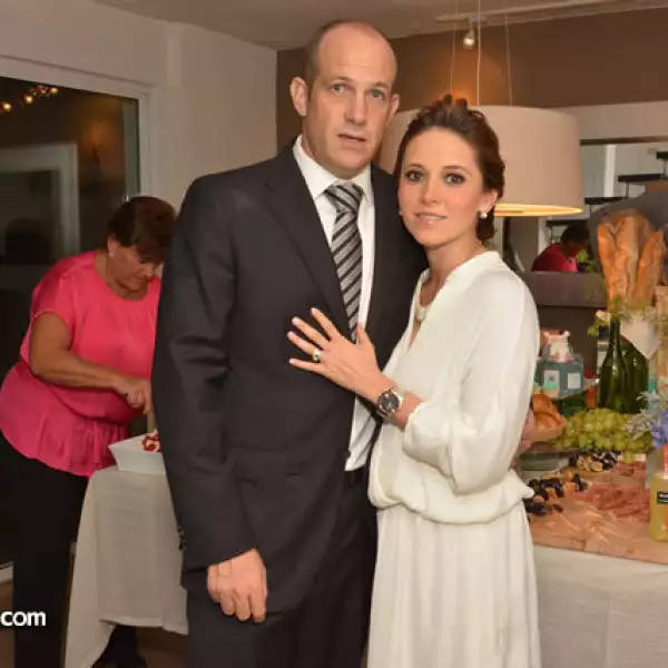 Arturo Puigferrat,Paola Villareal