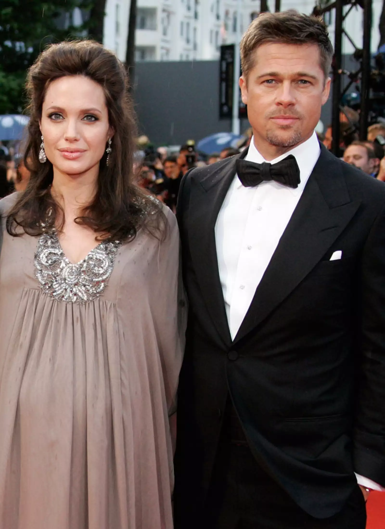 Jolie y Pitt tienen seis hijos, de los cuales tres son adoptados.