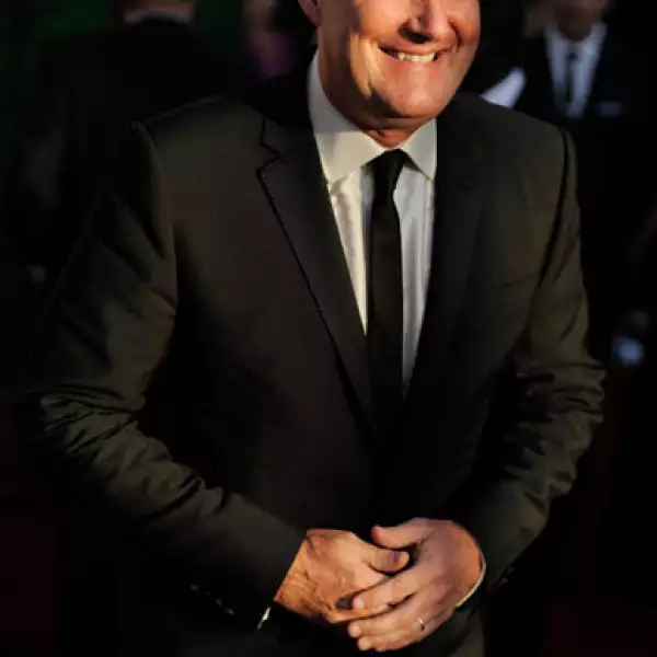 Piers Morgan también llegó a esta gala.