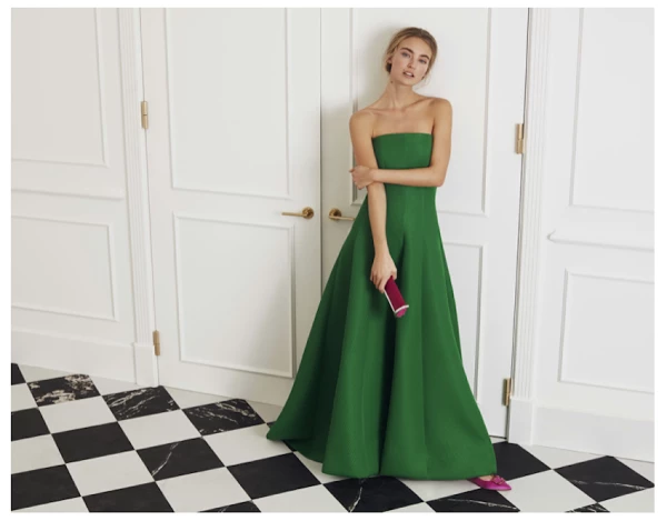 TANIA-RUIZ-EICHELMANN-PRESENTACIÓN-EN-SOCIEDAD-VESTIDO-CAROLINA-HERRERA1.png