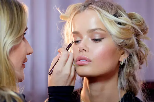  makeup Victoria's Secret