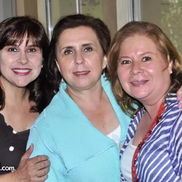 Lupina A. de Díaz,Ñeca Alanís de Valdés y Margarita R. de Garza