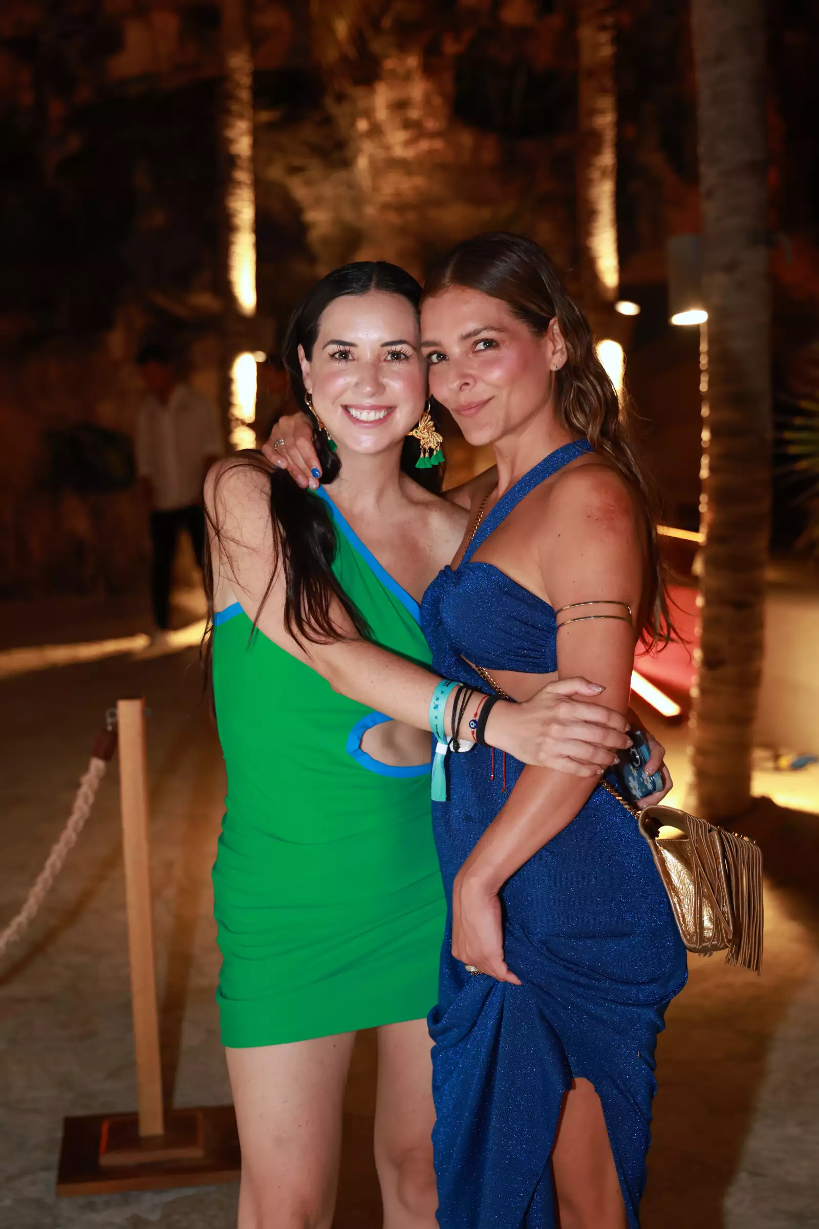Fátima Torre y Grettell Valdez 