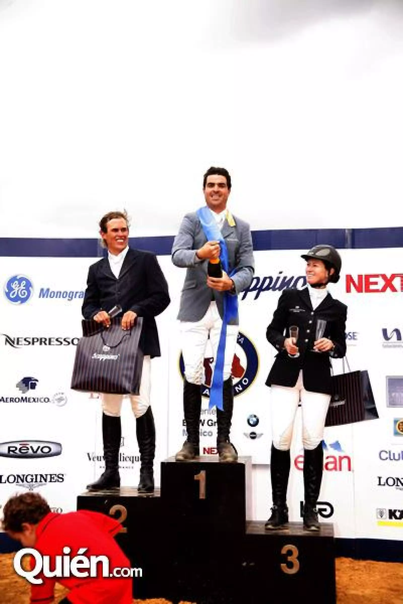 Fernando Martínez,Nicolas Pizarro,Jennifer Tiegle