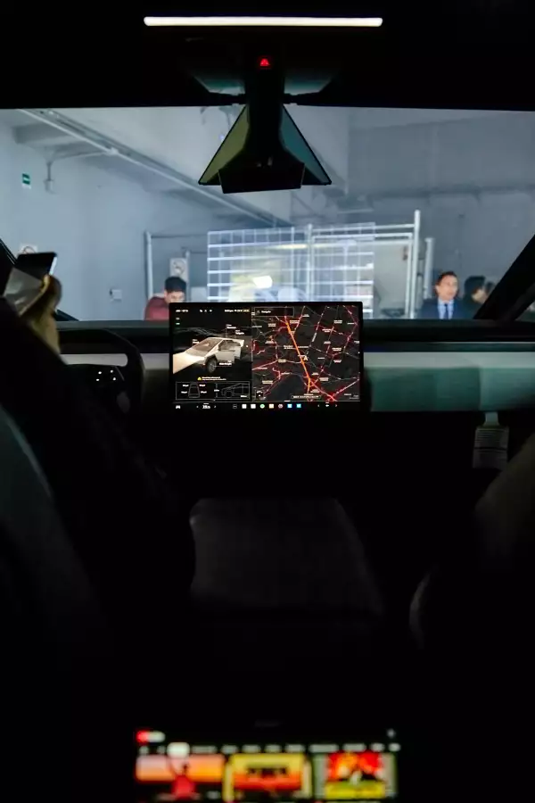 Pantalla de navegación de la Cybertruck de Tesla