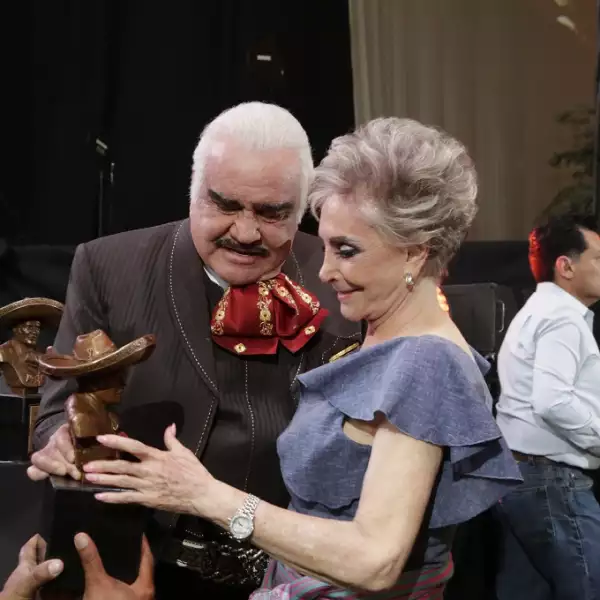 Vicente Fernández y Cuquita