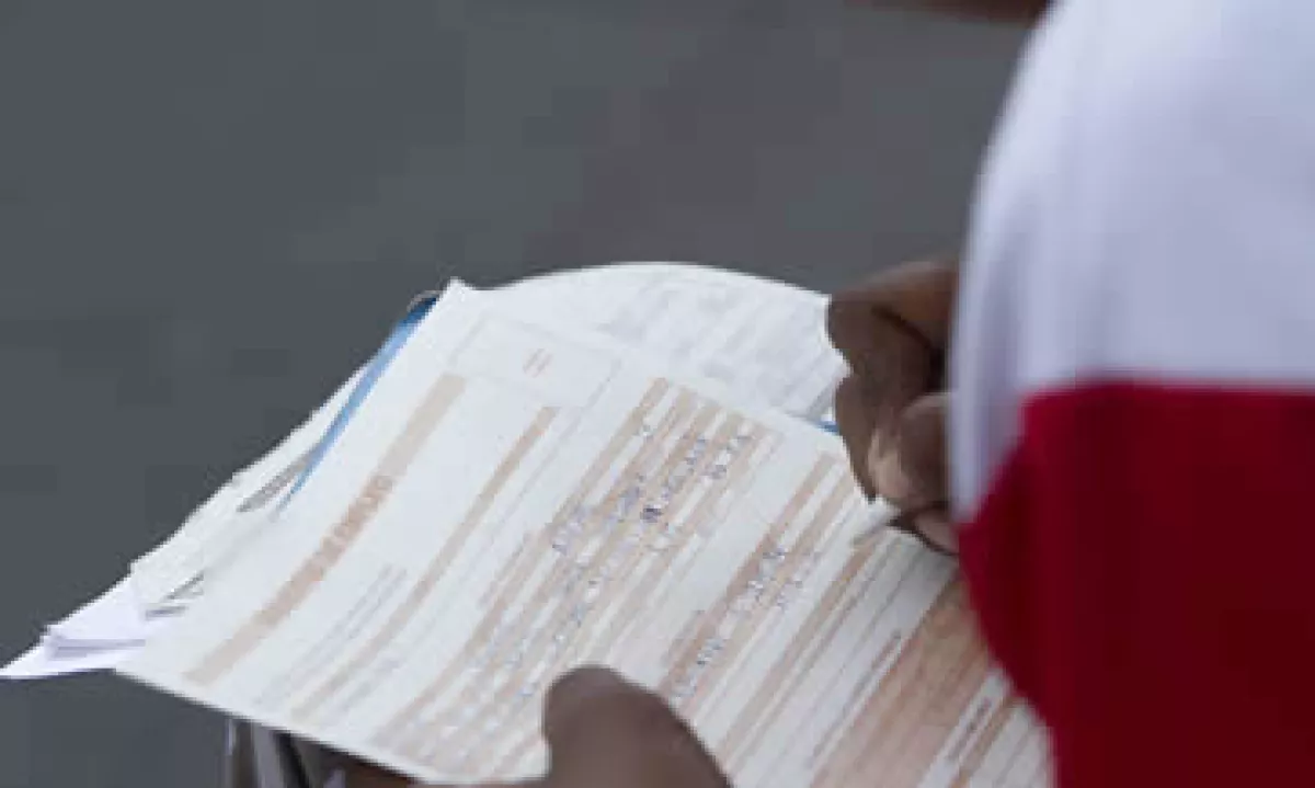 Con cifras ajustadas por estacionalidad, la tasa de desempleo bajó a 4.93%. (Foto: Cuartoscuro)
