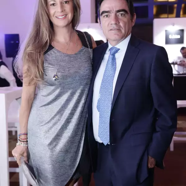 Cata Ayúdate a dar
