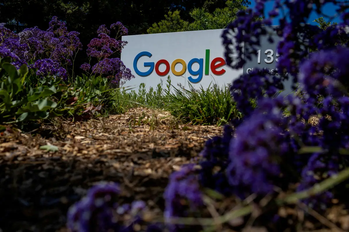 Google debe pagar otra multa a la UE por monopolio publicitario; suma 11,000 mdd 