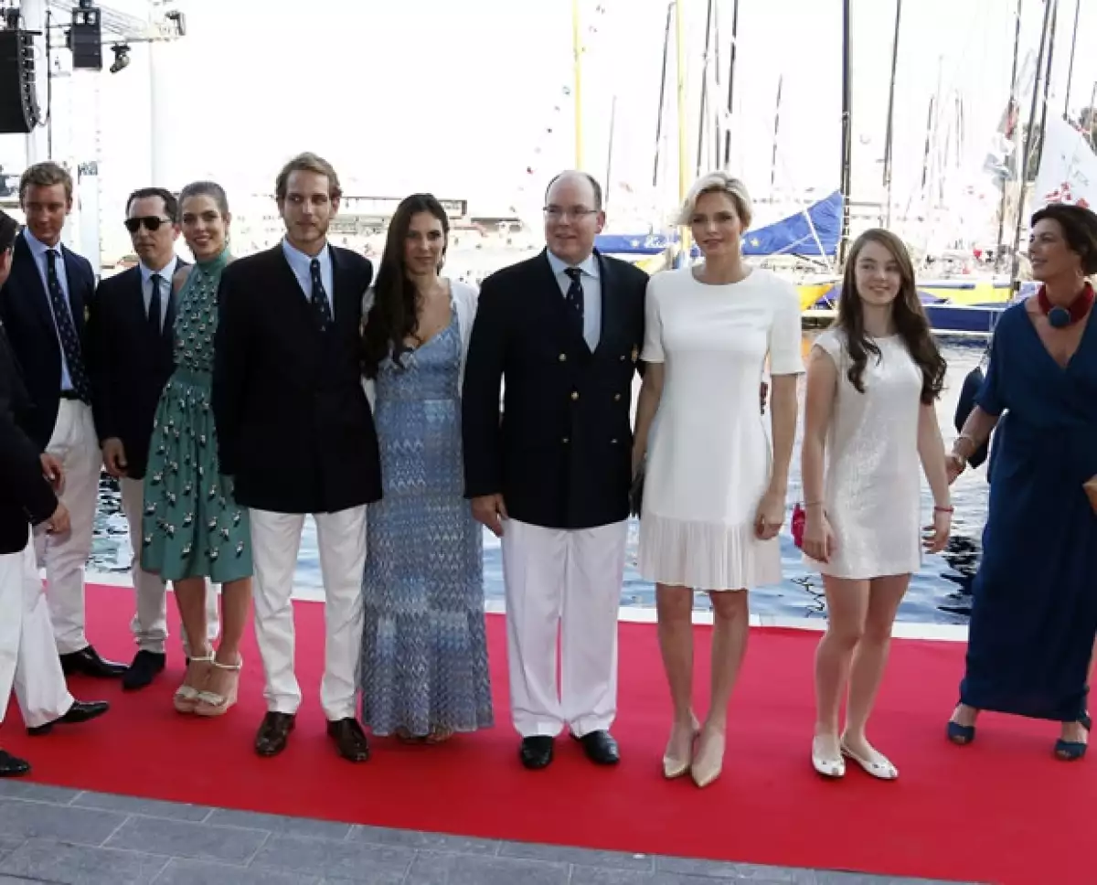 Bien dicen que un bebé une a la familia y el caso de la Familia Real de Mónaco no es la excepción. Hoy los Grimaldi están más unidos que nunca en espera de un nuevo heredero.