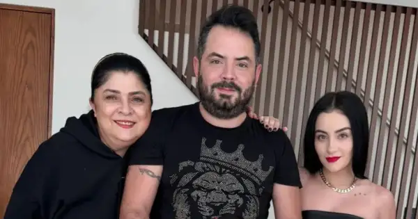 Victoria Ruffo, José Eduardo Derbez y Paola Dalay