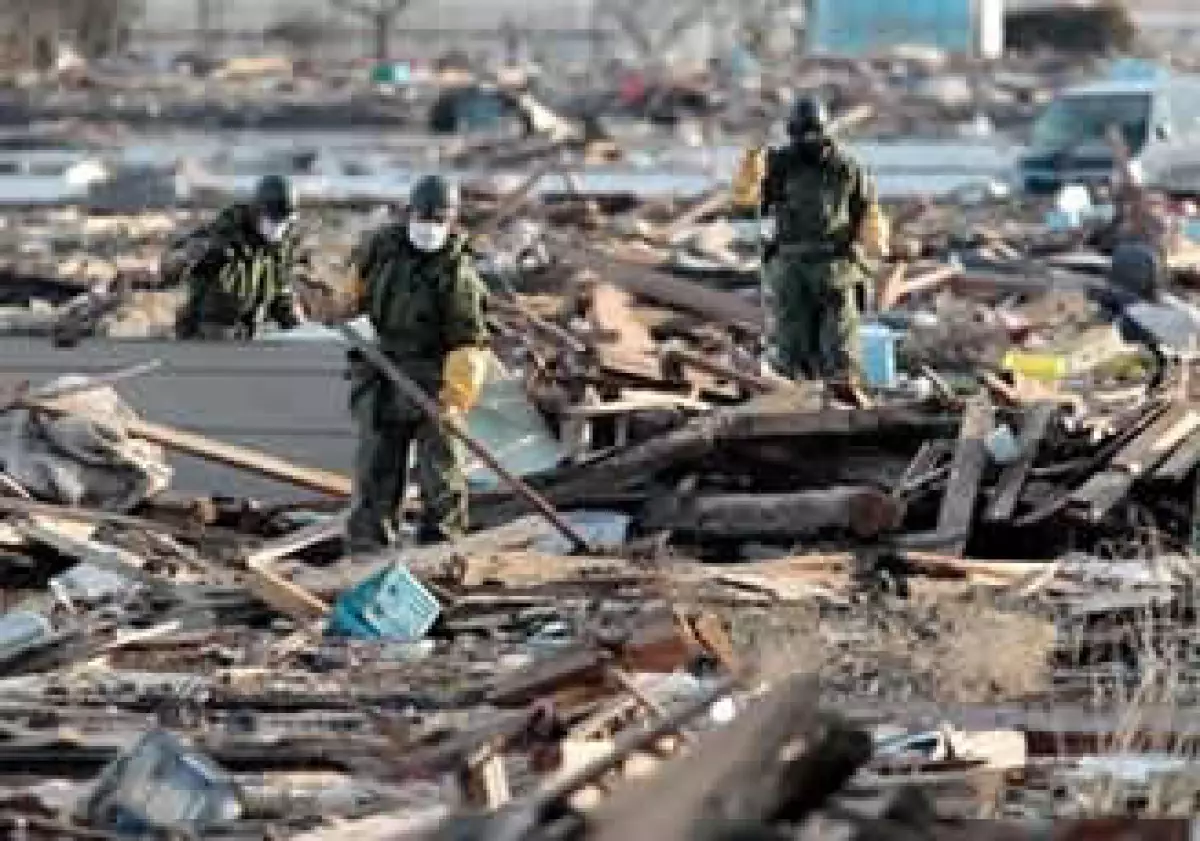 Tras el terremoto en Japón, la industria automotriz intenta enfrentar un desastre. (Foto: AP)