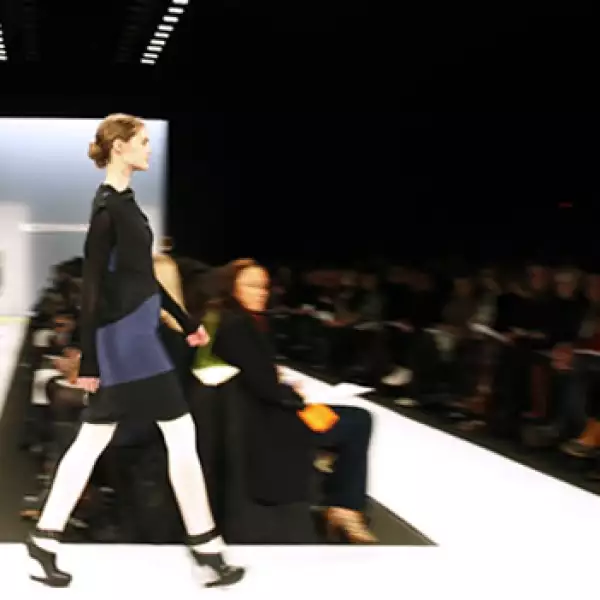 pasarela de bcbg azria en la semana de la moda de ny